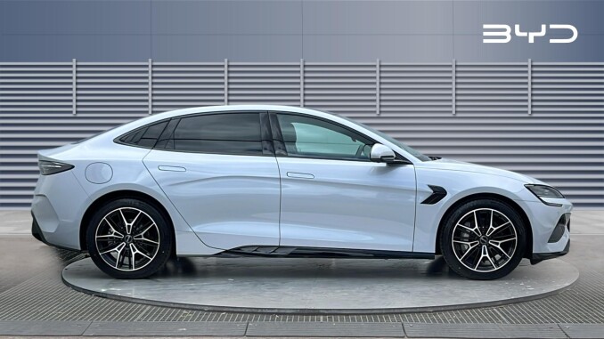 BYD Seal 230kW Design 83kWh 4dr Auto Electric Saloon - Image 5